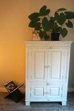 Beige vintage kast, Huis en Inrichting, Ophalen, Met plank(en), 100 tot 150 cm, Zo goed als nieuw