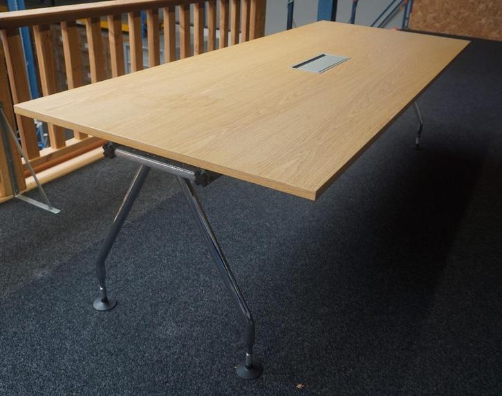 Vitra Ad Hoc Vergadertafel | Beuken | 240 x 100 x 74 cm, Huis en Inrichting, Tafels | Eettafels, Gebruikt, 50 tot 100 cm, 200 cm of meer