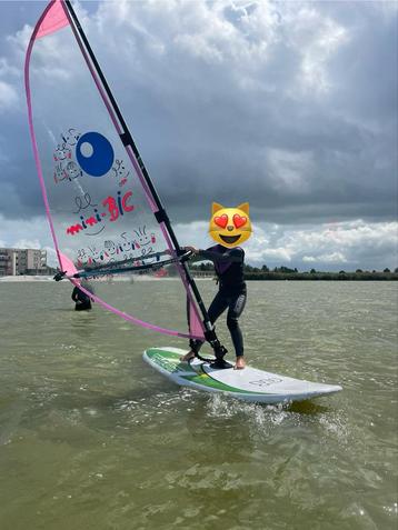 Windsurfplank voor kinderen beschikbaar voor biedingen