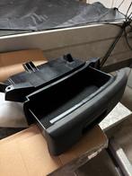 Bakje voor onder stoel. Volkswagen golf 6, Auto-onderdelen, Ophalen of Verzenden, Gebruikt, Volkswagen