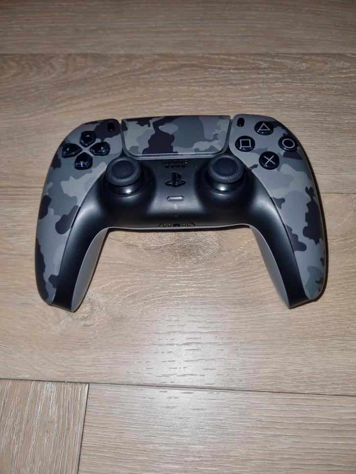 PS5 Controller - DualSense - Camouflage, Spelcomputers en Games, Spelcomputers | Sony PlayStation Consoles | Accessoires, Gebruikt