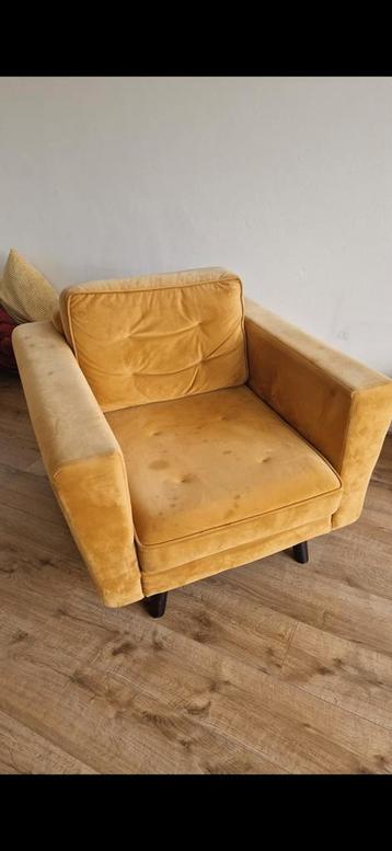Gratis okergele fauteuil