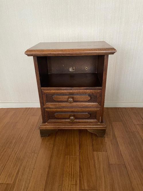 Klein kastje/tafeltje met open vak en twee laatjes, Huis en Inrichting, Tafels | Sidetables, Gebruikt, 25 tot 50 cm, Minder dan 50 cm