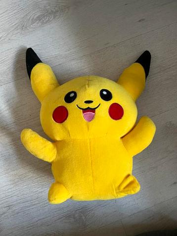 Pikachu knuffel beschikbaar voor biedingen