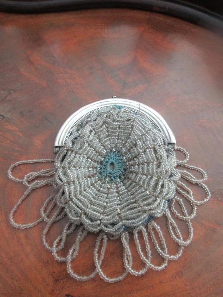 ANTIEK ZILVEREN KRALEN BEURSJE verzenden mogelijk, Antiek en Kunst, Antiek | Kleding en Accessoires, Dames, Ophalen