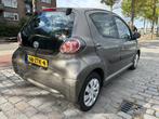Toyota Aygo 1.0 VVT-i Comfort 5 deurs airco apk nieuwstaat!, Voorwielaandrijving, Euro 5, Stof, Gebruikt