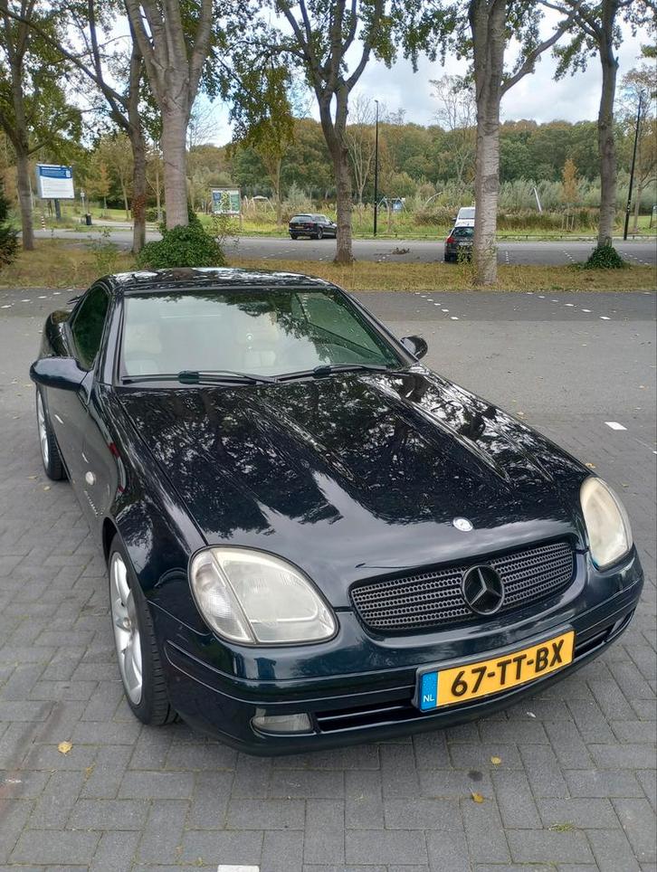 Mercedes-Benz SLK 2.3 Slk230 Kompr Roadster AUT 1999 Zwart, Auto's, Mercedes-Benz, Particulier, SLK, Benzine, Cabriolet, Automaat