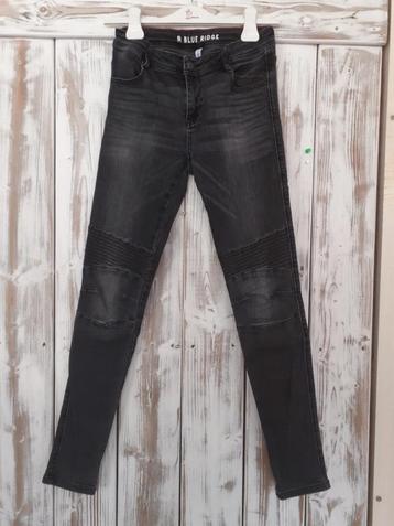 Zo goed als nieuwe zwarte Blue Ridge spijkerbroek maat 164 beschikbaar voor biedingen