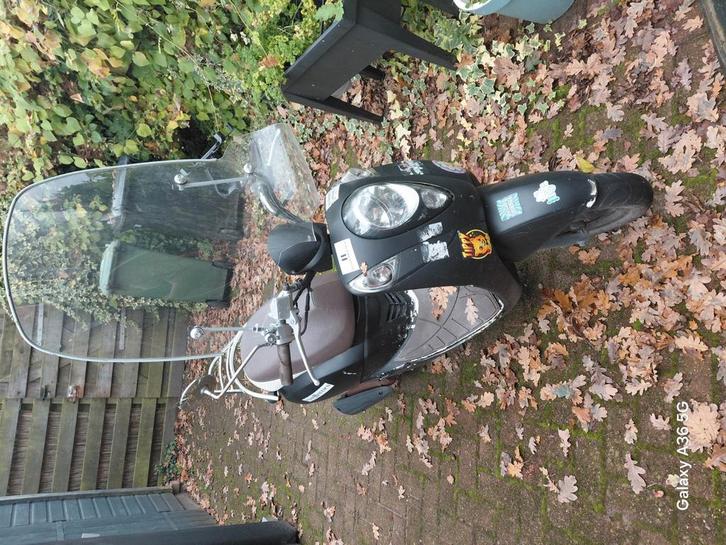 Sym mio scooter, Fietsen en Brommers, Scooters | SYM, Gebruikt, Mio, Maximaal 45 km/u, Benzine, Ophalen