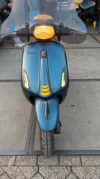 Vespa sprint custom brom weinig kilometers, Fietsen en Brommers, Scooters | Vespa, Ophalen, Overige modellen, Maximaal 45 km/u