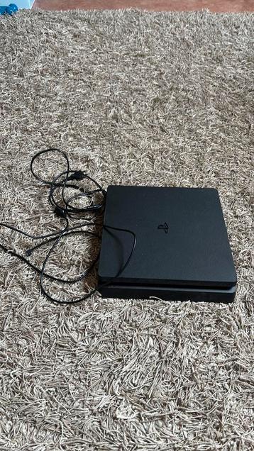 Ps4 slim beschikbaar voor biedingen