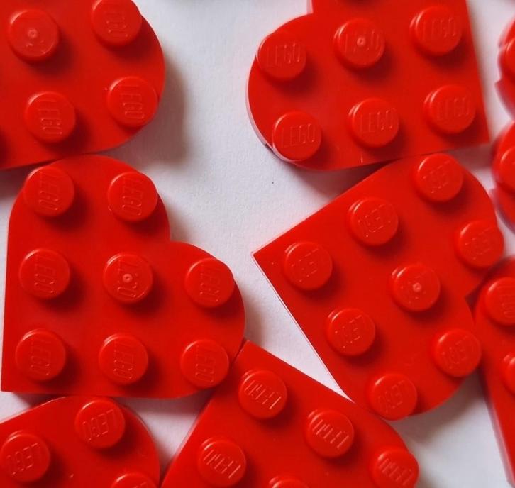 Lego heart plate, Red (per 10), Kinderen en Baby's, Speelgoed | Duplo en Lego, Nieuw, Lego, Losse stenen, Verzenden
