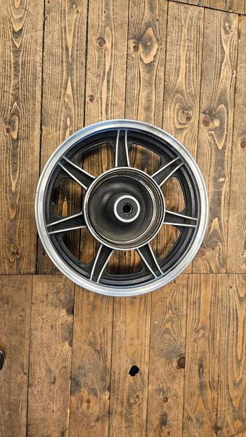 Yamaha XS650 onderdelen beschikbaar voor biedingen