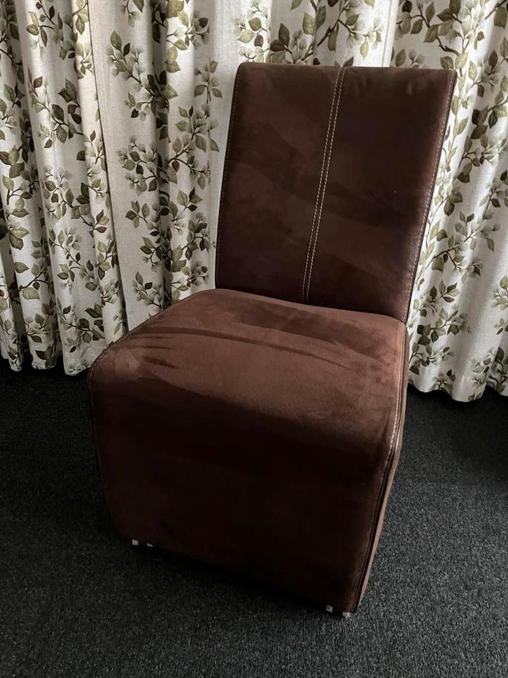 6 Eethoekstoelen op Wieltjes, Huis en Inrichting, Stoelen, Gebruikt, Vijf, Zes of meer stoelen, Stof, Bruin, Ophalen