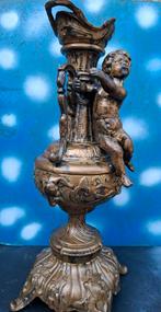 Kandelaar.  Putti altaar kandelaar.  Brons. Ca 1875. 40 cm., Ophalen, Gebruikt, 25 tot 50 cm, Metaal