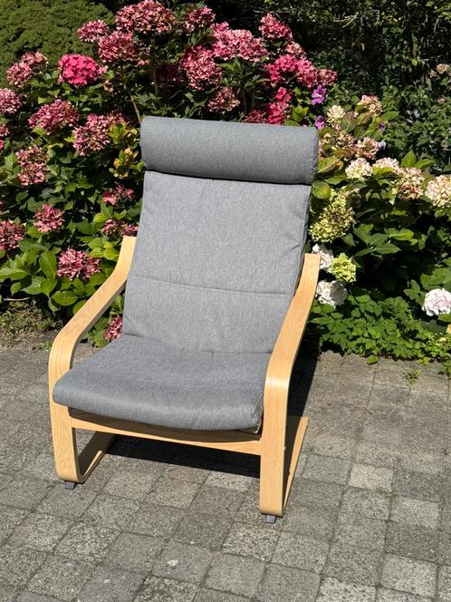 Ruime ontspanningsstoel – licht houten frame & grijs kussen, Huis en Inrichting, Stoelen, Zo goed als nieuw, Eén, Hout, Stof, Grijs