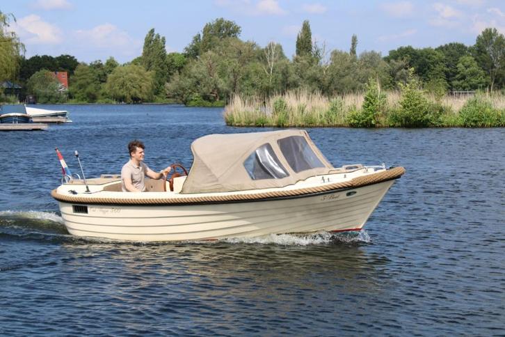 Oud Huijzer 560 Sloep | Nieuwe buiskap!, Watersport en Boten, Sloepen, Zo goed als nieuw, Tot 10 pk, 3 tot 6 meter, Binnenboordmotor
