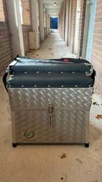 Mooie visstoel koffer, Watersport en Boten, Ophalen, Zo goed als nieuw