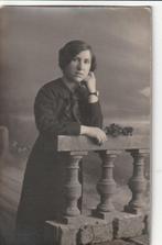fotokaart  -  dame, Verzenden, Voor 1940, Zo goed als nieuw, Klederdracht