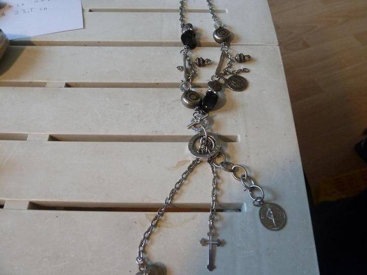 Hals ketting Paris sieraad  van metaal, Sieraden, Tassen en Uiterlijk, Kettingen, Zo goed als nieuw, Overige materialen, Zilver