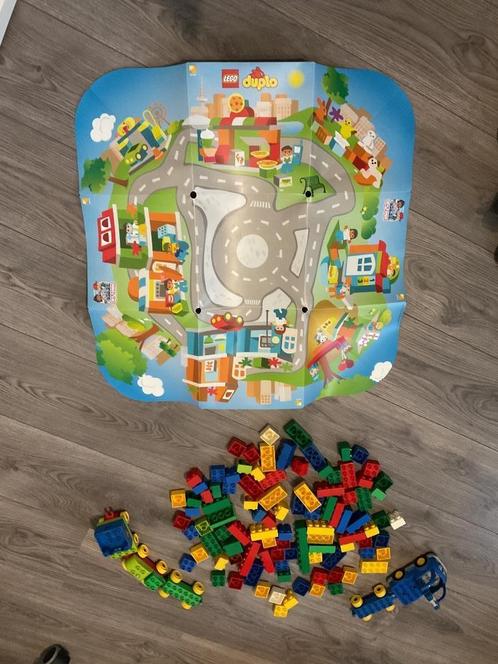 Zgan Duplo, partij blokjes, wagentjes en speelkleed, Kinderen en Baby's, Speelgoed | Duplo en Lego, Zo goed als nieuw, Duplo, Ophalen of Verzenden