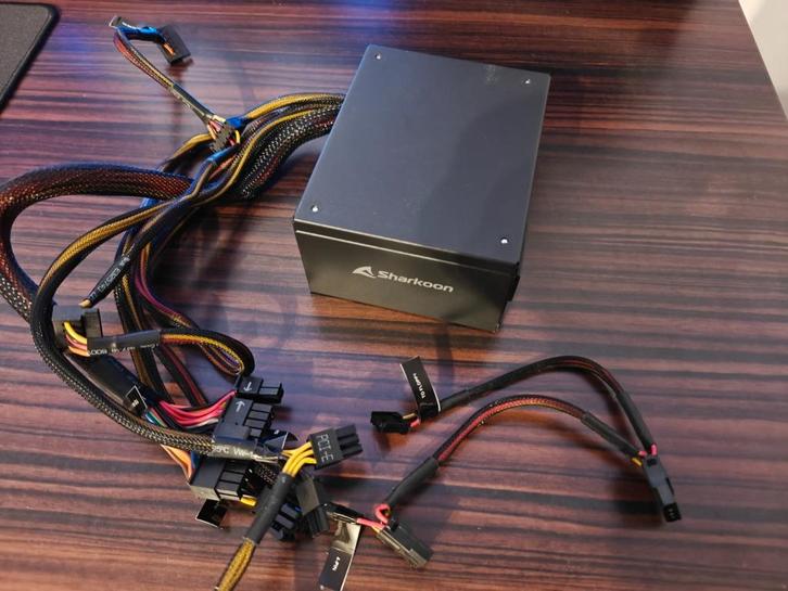 Sharkoon Silent Storm (SFX) 450, Computers en Software, Interne voedingen, Zo goed als nieuw, Ophalen of Verzenden