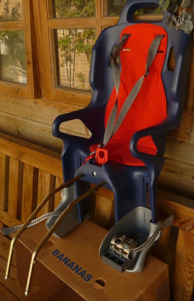 OPA of OMA opgelet: FIETSZITJE VOOR achterop uw fiets, Fietsen en Brommers, Fietsaccessoires | Fietsstoeltjes, Gebruikt, Achterzitje