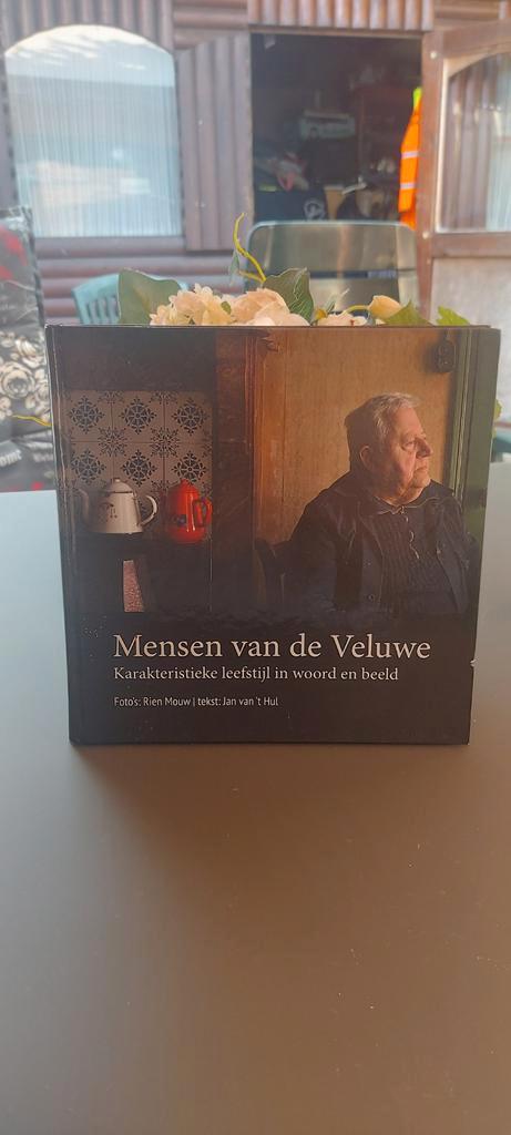 Jan van't Hul - Mensen van de Veluwe, Boeken, Kunst en Cultuur | Fotografie en Design, Zo goed als nieuw, Ophalen of Verzenden