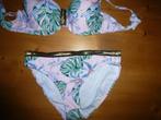 Maat 38 nieuw bikini licht roze met gekleurdr bloemen bladen, Kleding | Dames, Badmode en Zwemkleding, Nieuw, Bikini, Ophalen of Verzenden