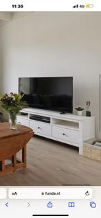 Mooi hemnes tv meubel IKEA, Huis en Inrichting, Kasten | Televisiemeubels, Minder dan 100 cm, 25 tot 50 cm, Zo goed als nieuw