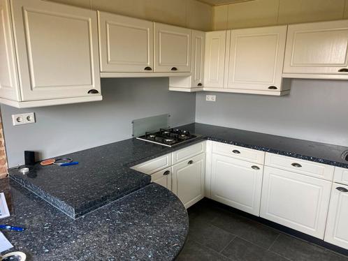 Complete Crème U-keuken met Inbouwapparatuur, Huis en Inrichting, Keuken | Complete keukens, Gebruikt, U-keuken, Crème, Graniet of Steen