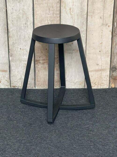 Feld Monarchy design kruk zwart hoog, Huis en Inrichting, Barkrukken, Gebruikt, 30 tot 60 cm, Kunststof, 5 krukken of meer, Ophalen of Verzenden