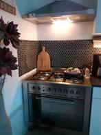 Indesit   5 pits  gasfornuis  met  wokbrander, Witgoed en Apparatuur, Fornuizen, Ophalen, 60 cm of meer, Zo goed als nieuw, Gas