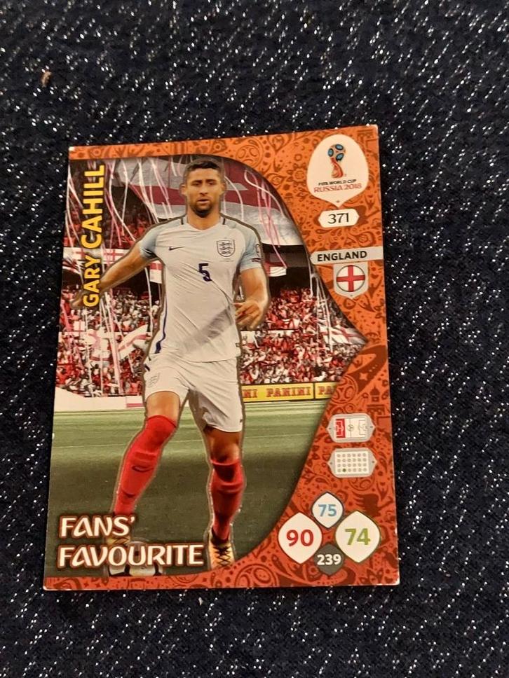 Voetbalkaart/Panini/Gary Cahill / Engeland/WK 2018, Verzamelen, Sportartikelen en Voetbal, Zo goed als nieuw, Spelerskaart, Buitenlandse clubs