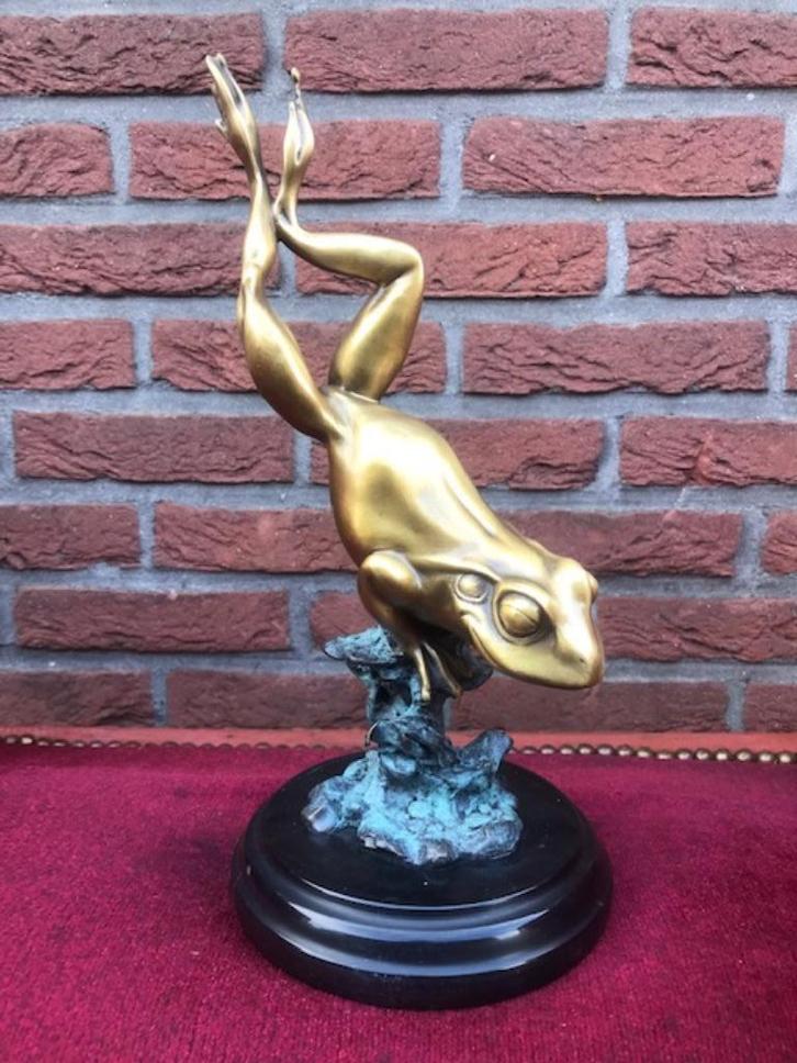 levensecht bronzen beeld van een kikker, Antiek en Kunst, Antiek | Koper en Brons, Brons, Ophalen of Verzenden
