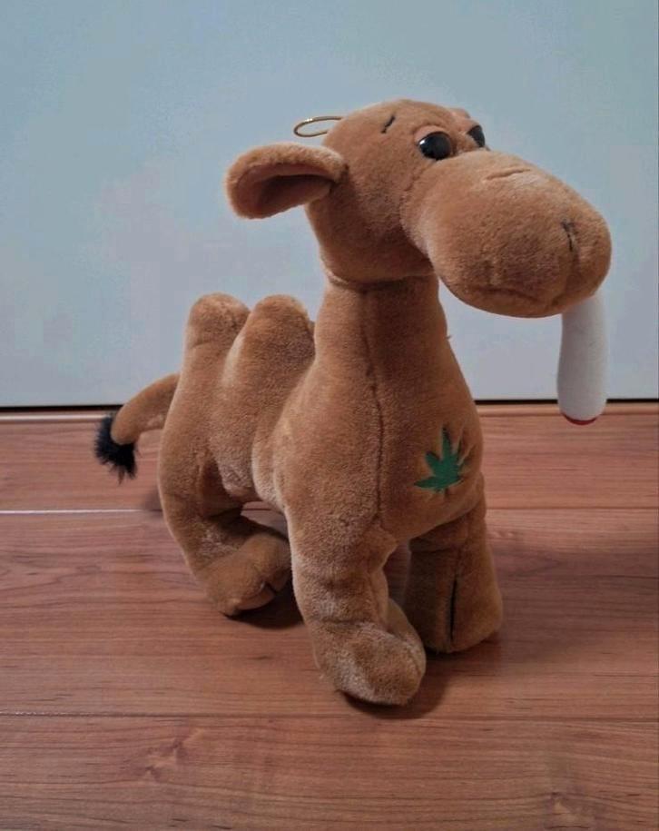 Kameel knuffel/pluche met joint en wietplant, Kinderen en Baby's, Speelgoed | Knuffels en Pluche, Zo goed als nieuw, Overige typen