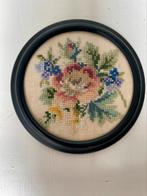 Vintage geborduurde schilderijtjes, Ophalen of Verzenden, Schilderij, Minder dan 50 cm