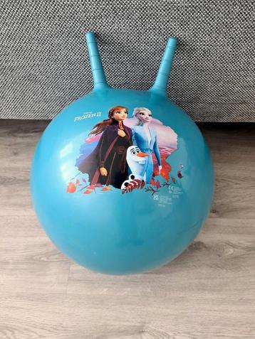 Frozen skippybal beschikbaar voor biedingen