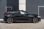BMW 1-serie 118i M-Sport Sfeer|Cam|Adaptief|Pano|BOMVOL!, 136 pk, 1295 kg, Leder en Stof, Zwart
