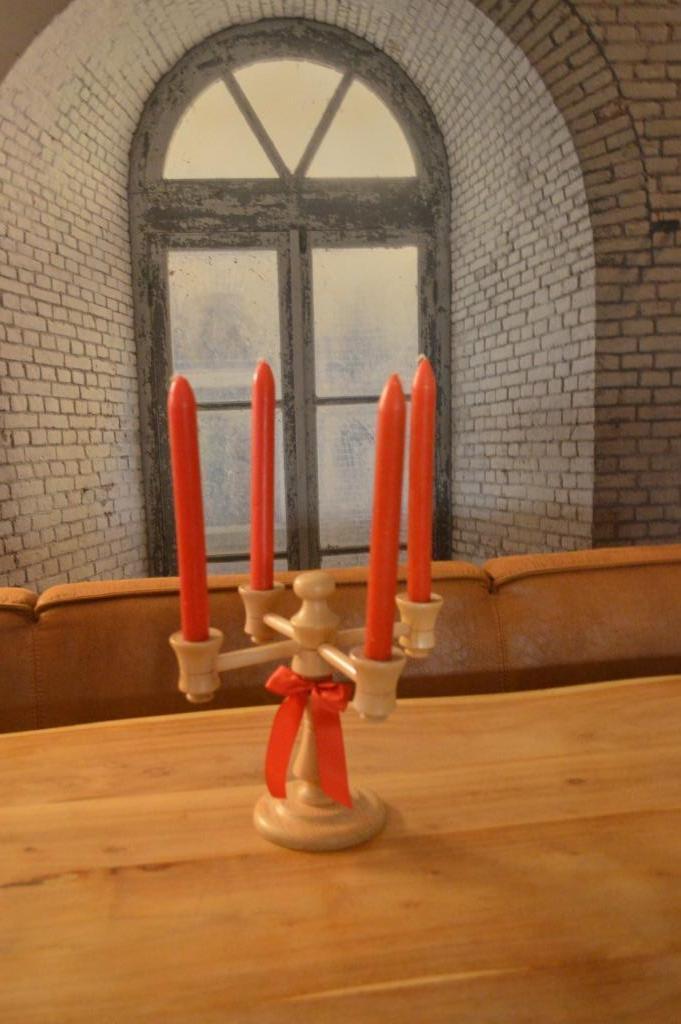 mooie Zweedse retro blankhouten staande kerstkandelaar, Diversen, Kerst, Zo goed als nieuw, Ophalen of Verzenden