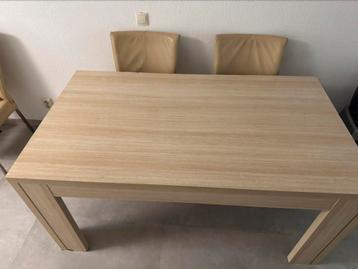 Stevige eettafel – Moet snel weg i.v.m. nieuwe tafel!