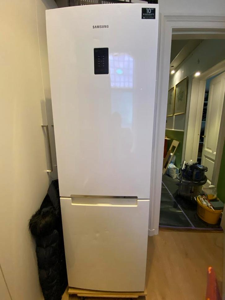 Samsung Koel/Vriescombi RB31FERNBWW - Werkt Perfect!, Witgoed en Apparatuur, Koelkasten en IJskasten, Gebruikt, Met aparte vriezer
