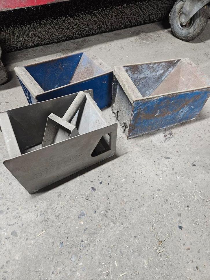 Lijmbakken voor Kalkzandsteen, Zakelijke goederen, Machines en Bouw | Liften, Steigers en Ladders, Ophalen of Verzenden