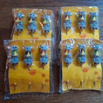 Kaasprikkers muis 12 stuks beschikbaar voor biedingen