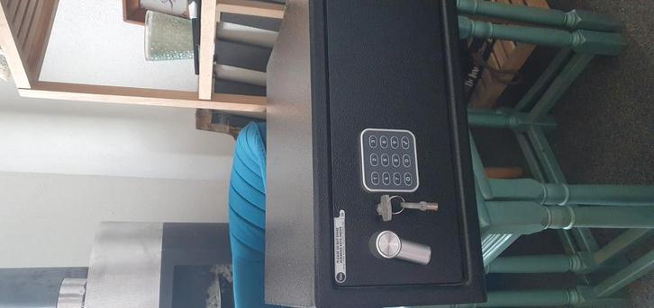 Yale YLV 200 DB2 Laptop kluis. Gloednieuw!, Computers en Software, Overige Computers en Software, Nieuw, Ophalen