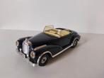 Corgi 806 1659 Mercedes-Benz 300S Cabriolet zwart wit, Hobby en Vrije tijd, Modelauto's | 1:32, Ophalen of Verzenden, Zo goed als nieuw