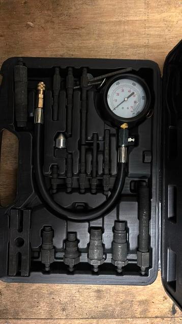 Weber tools WT-1030A-Diesel Motor Compressie Tester Set beschikbaar voor biedingen