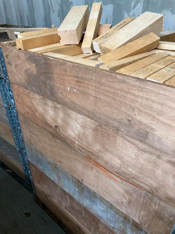 Kurkdroog brandhout, Doe-het-zelf en Verbouw, Hout en Planken, Zo goed als nieuw, Balk, Overige houtsoorten, Minder dan 200 cm