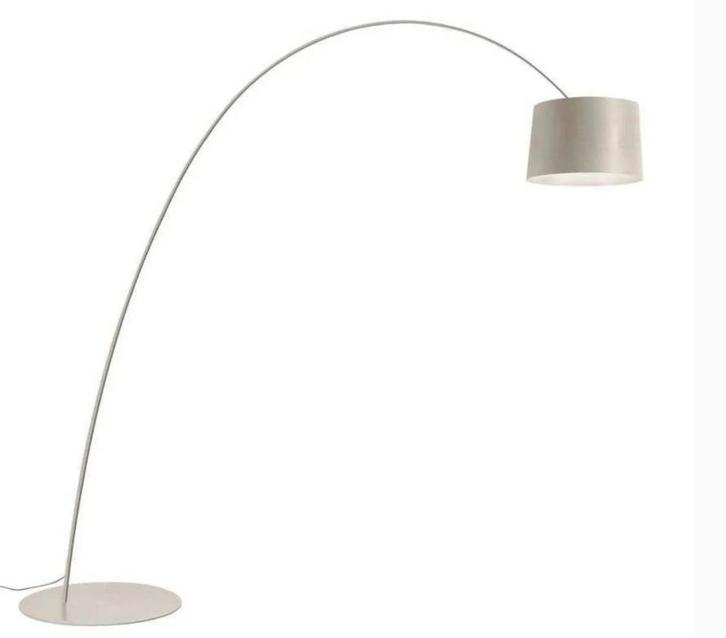 1x Foscarini Twiggy LED lichtgrijs, Huis en Inrichting, Lampen | Vloerlampen, 150 tot 200 cm, Ophalen