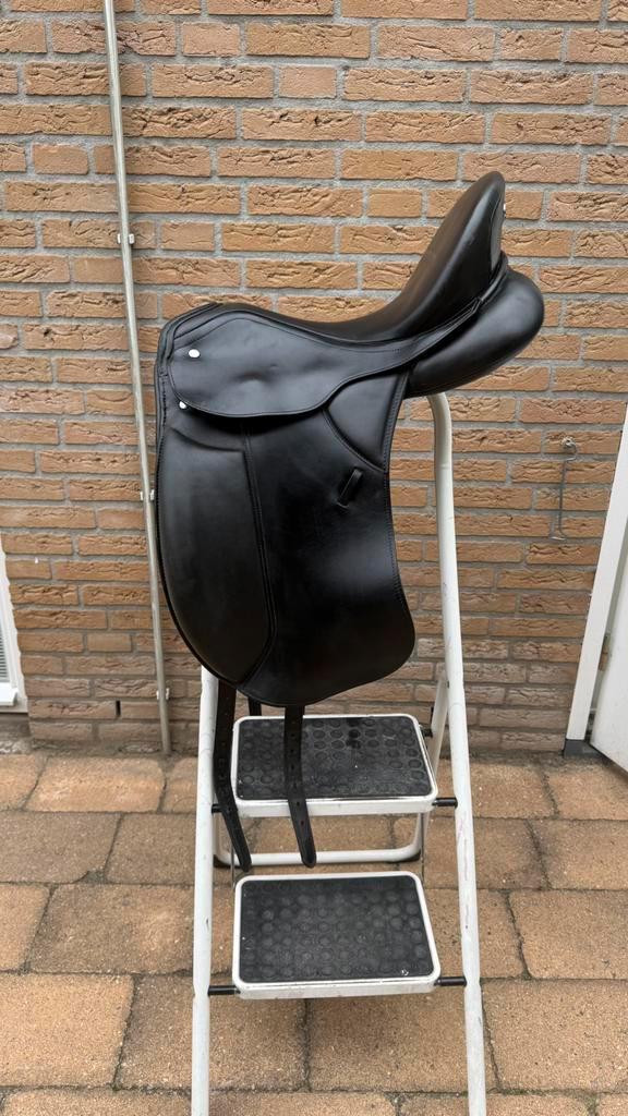 Kieffer Lusitano DP Exclsiv 16,5”, Dieren en Toebehoren, Paarden en Pony's | Zadels, Gebruikt, Dressuur, Ophalen